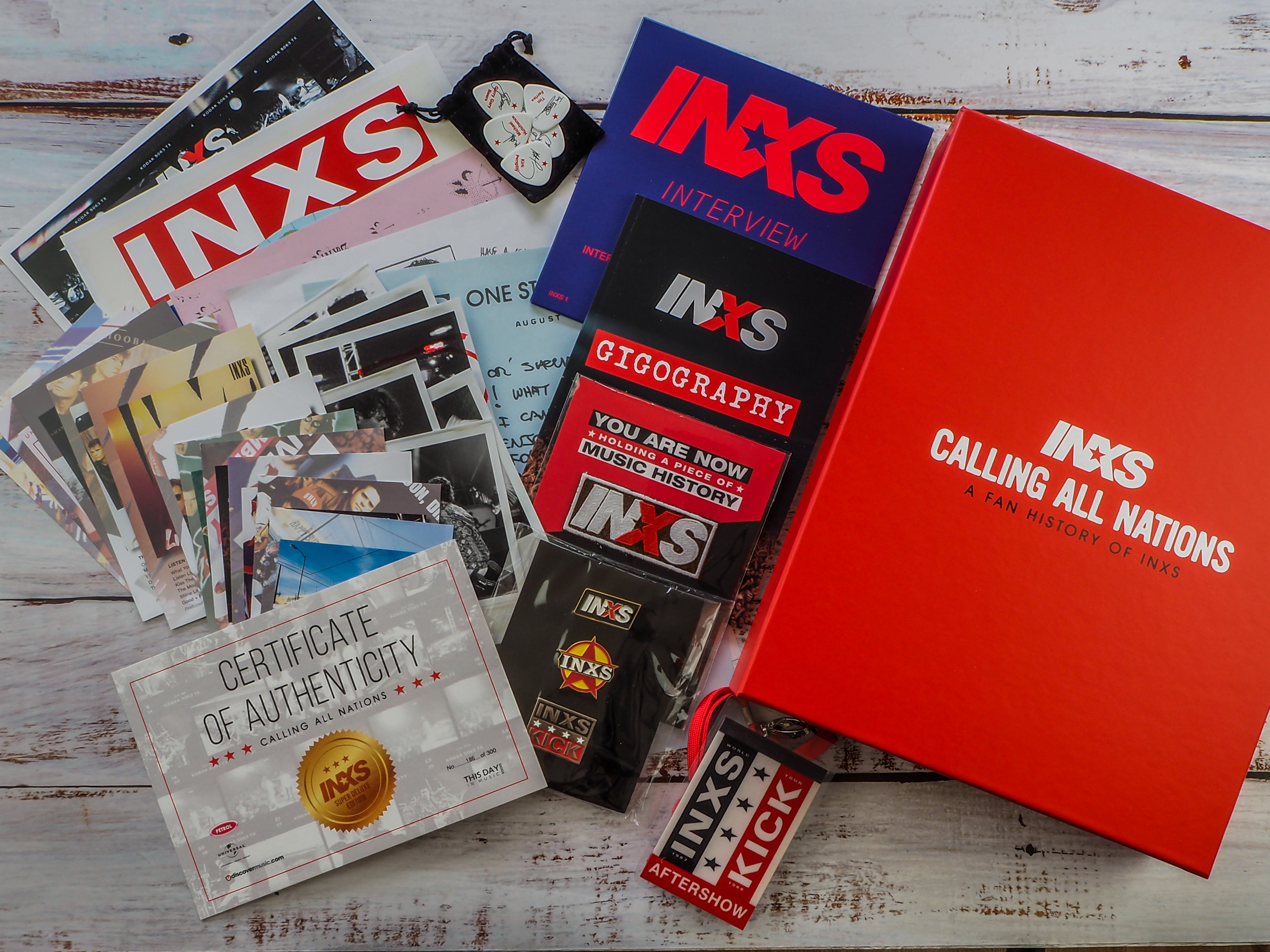 Calling All Nations: A Fan History of INXS (Deluxe Edition Book) Detail 3